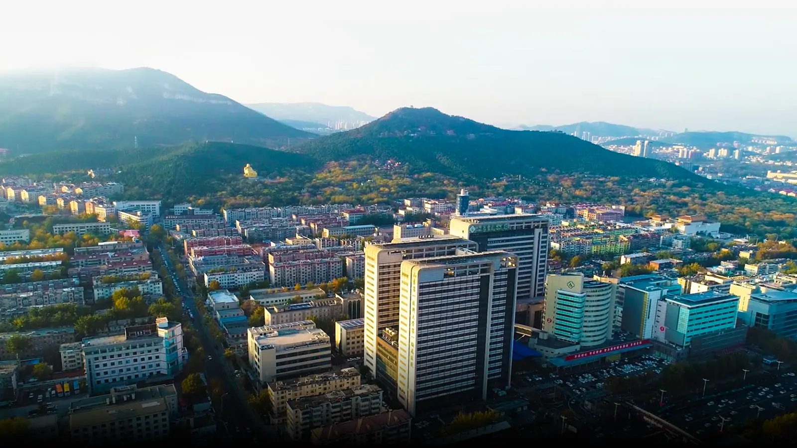 山东第一医科大学第一附属医院（山东省千佛山医院）建筑外观