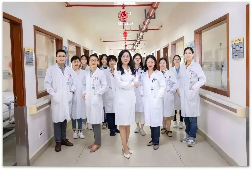Ruijin Hospital haematology team group photograph, not a patient photograph